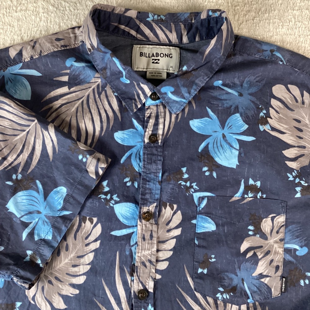 Billabong Mens XL Blue Tropical Floral Palm Leaf Short Sleeve Button Down Shirt